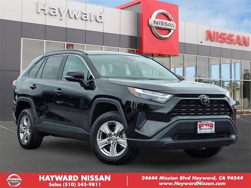 2022 Toyota RAV4 XLE