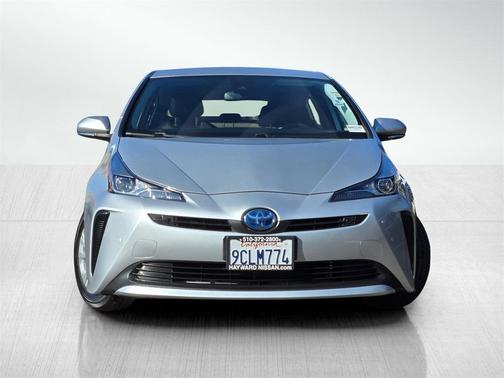 2022 Toyota Prius LE
