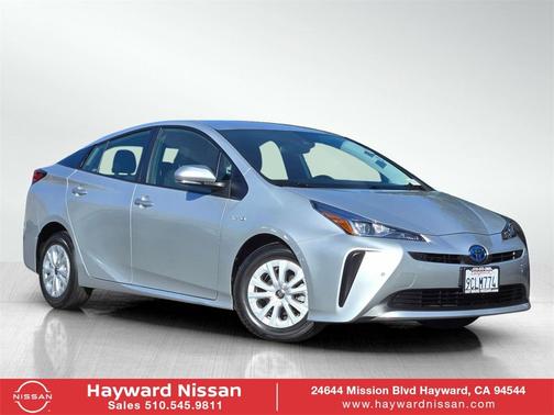 2022 Toyota Prius LE