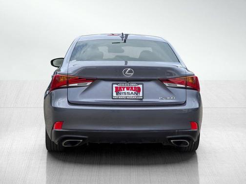 2018 Lexus IS 300 Base