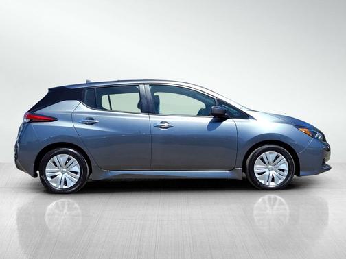 2024 Nissan Leaf S