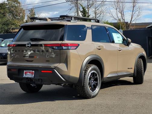 2025 Nissan Pathfinder Rock Creek