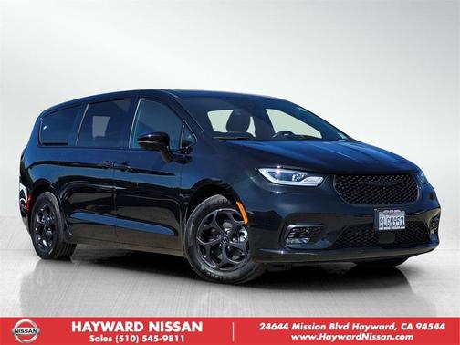 2022 Chrysler Pacifica Hybrid Touring L
