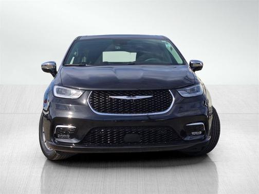 2022 Chrysler Pacifica Hybrid Limited