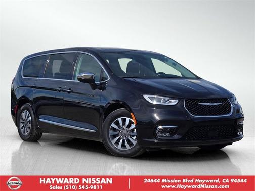 2022 Chrysler Pacifica Hybrid Limited