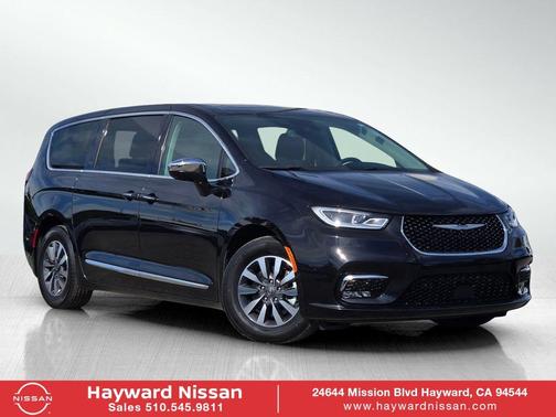 2022 Chrysler Pacifica Hybrid Limited