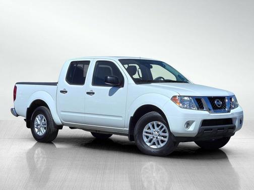 Glacier White 2019 Nissan Frontier SV