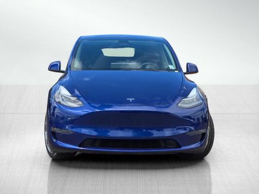 Deep Blue Metallic 2023 Tesla Model Y Long Range