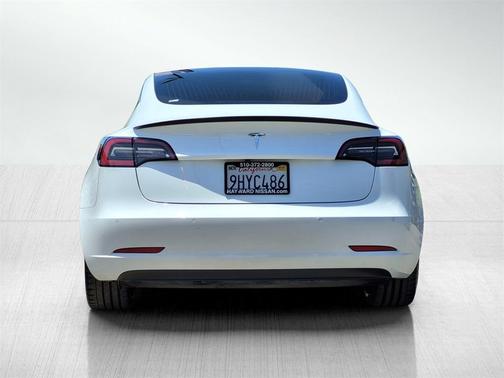 2018 Tesla Model 3 Performance