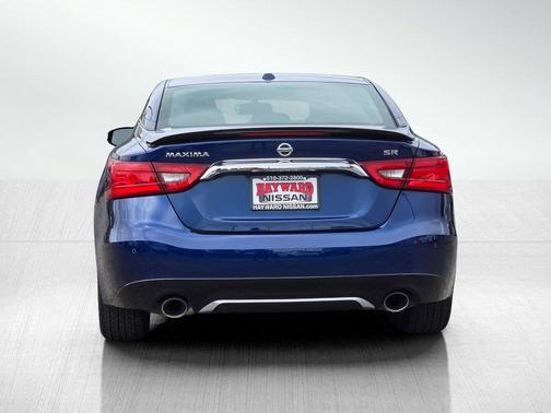 Gray 2017 Nissan Maxima 3.5 SR