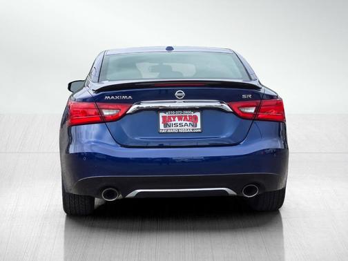 Gray 2017 Nissan Maxima 3.5 SR