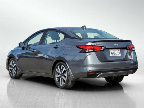 2020 Nissan Versa 1.6 SR