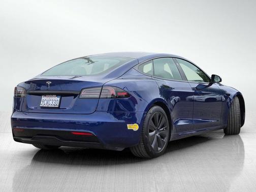 Deep Blue Metallic 2022 Tesla Model S Base