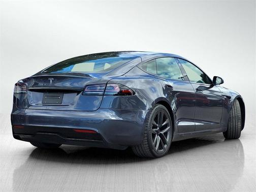 2022 Tesla Model S Base