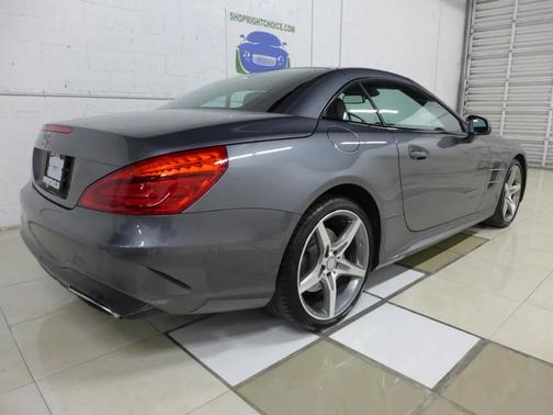 Selenite Grey Metallic 2017 Mercedes-Benz SL 550 SL550