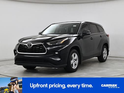 Black 2022 Toyota Highlander LE