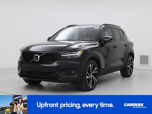 2022 Volvo XC40 T5 R-Design