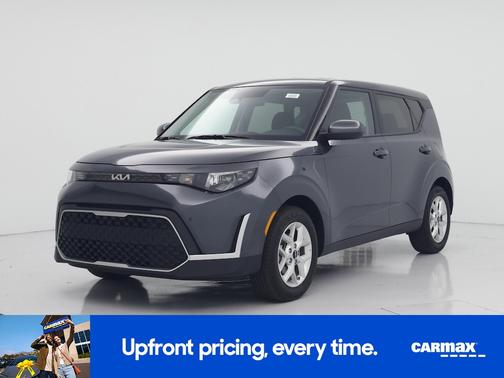 Gray 2025 Kia Soul LX