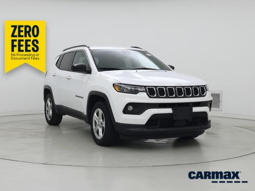 White 2023 Jeep Compass Latitude
