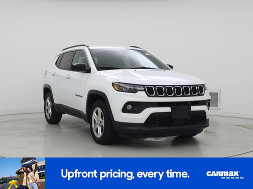 White 2023 Jeep Compass Latitude