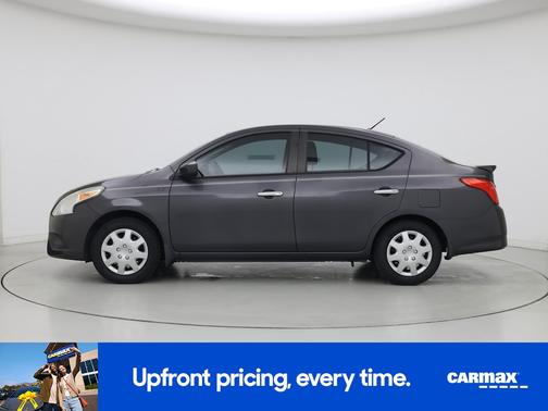Gray 2015 Nissan Versa SV