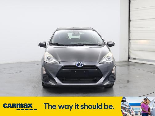 2016 Toyota Prius c Three