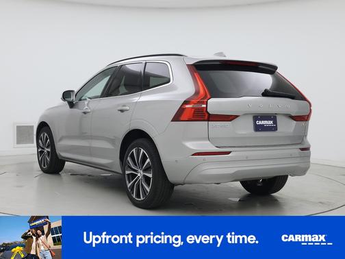 2022 Volvo XC60 B5 Momentum