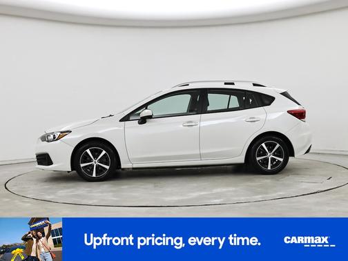 White 2022 Subaru Impreza Premium