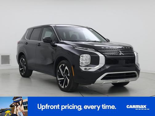 Black 2024 Mitsubishi Outlander SE