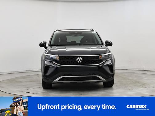 Gray 2024 Volkswagen Taos SE