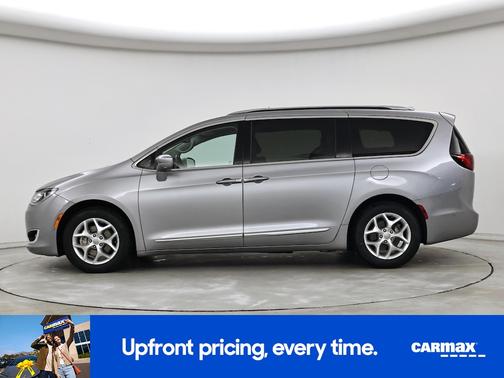 Silver 2018 Chrysler Pacifica Touring L