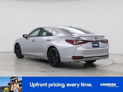 Silver 2023 Lexus ES 300h F-SPORT Handling