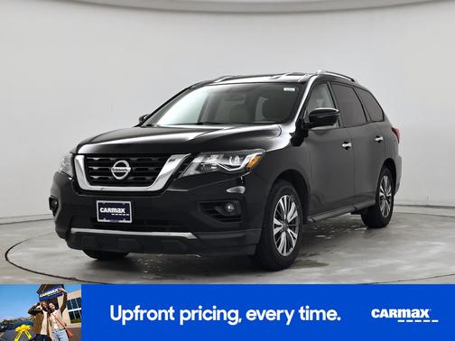 Black 2019 Nissan Pathfinder SL