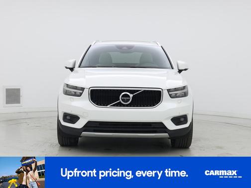 2019 Volvo XC40 T4 Momentum