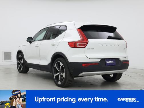 2019 Volvo XC40 T4 Momentum