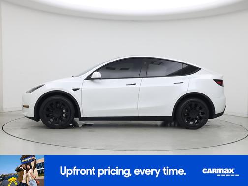 White 2023 Tesla Model Y Long Range