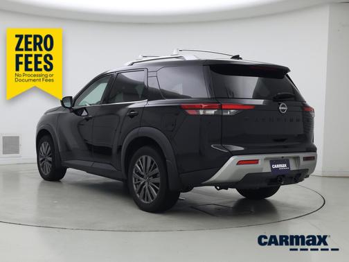 Black 2024 Nissan Pathfinder SL