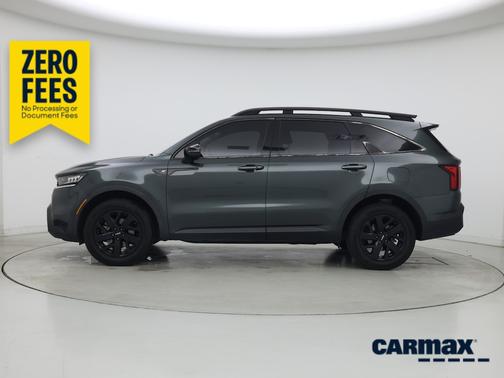 Green 2022 Kia Sorento X-Line EX