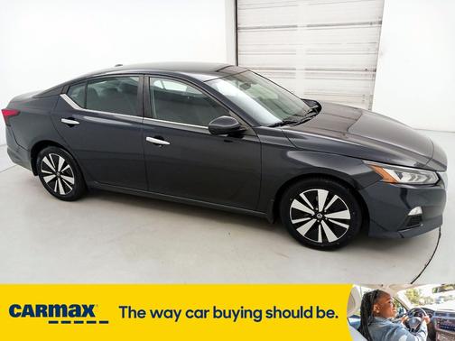 2021 Nissan Altima SV