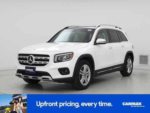 White 2022 Mercedes-Benz GLB 250
