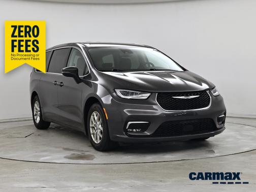 Gray 2023 Chrysler Pacifica Touring L