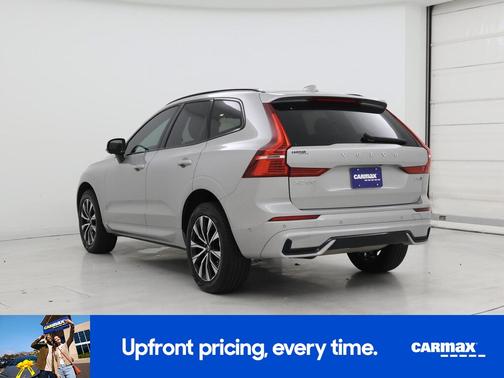 2024 Volvo XC60 B5 Plus Dark Theme
