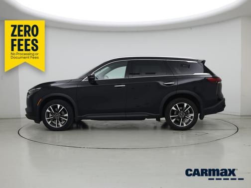 Black 2023 INFINITI QX60 Luxe
