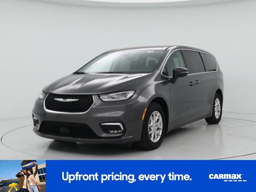 Gray 2023 Chrysler Pacifica Touring L