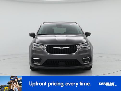 Gray 2023 Chrysler Pacifica Touring L