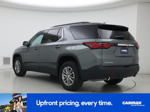 Green 2023 Chevrolet Traverse LT Cloth