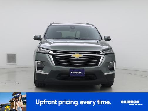 Green 2023 Chevrolet Traverse LT Cloth