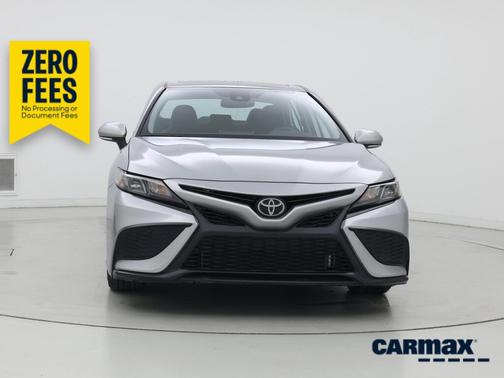 Silver 2024 Toyota Camry SE