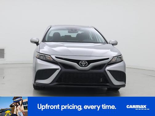 Silver 2024 Toyota Camry SE