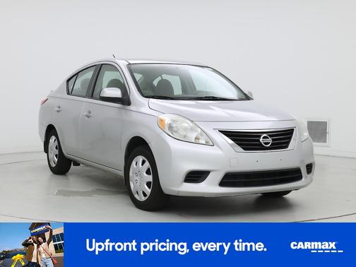 2014 Nissan Versa SV